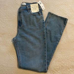 A&F 90s Slim Straight Cross Waist Ultra High Rise